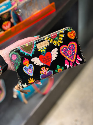 Essential Wallet, Vida
