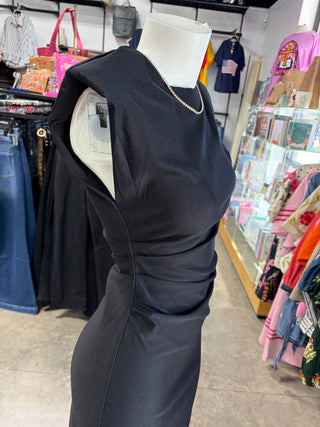 Lara’s Round Neck Midi Dress