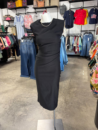Lara’s Round Neck Midi Dress