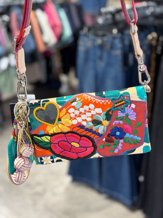 Uptown Crossbody Dezi