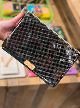 Mighty Pouch, Kyle