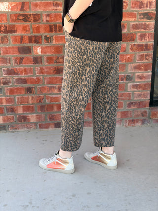 Mid Rise Crop Relaxed Pants