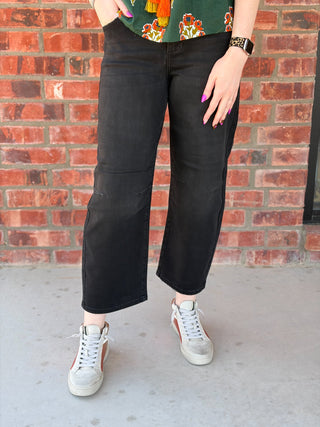 Mid Rise Fit Crop Wide Barrel Leg Jeans