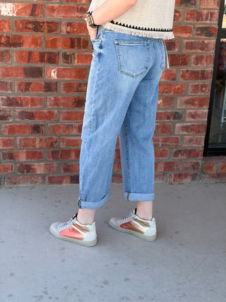 Slouchy ankle/Length Barrel Jean-with-cuffs