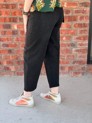 Mid Rise Fit Crop Wide Barrel Leg Jeans
