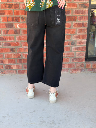 Mid Rise Fit Crop Wide Barrel Leg Jeans
