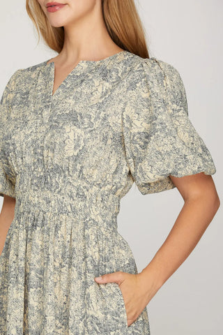 Camry’s Balloon Sleeve Dress